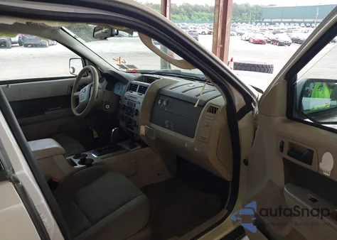 2009 Ford Escape Limited z USA, uszkodzony, nr VIN 1FMCU59339KC38272